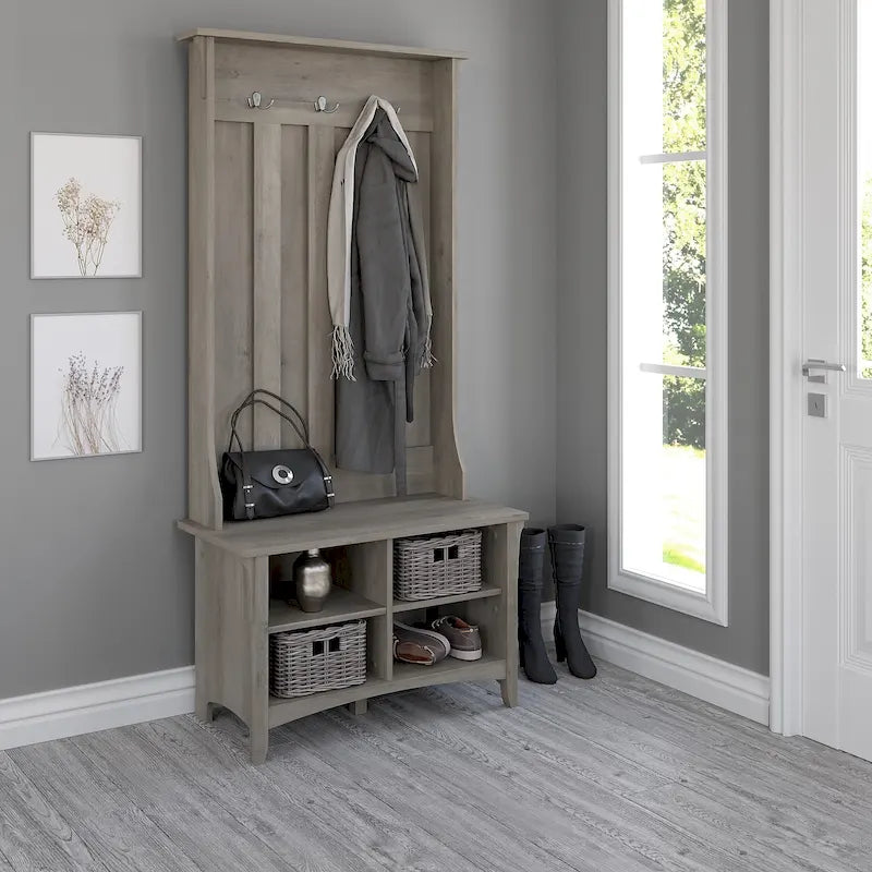 Porte-manteau d'entrée avec banc à chaussures