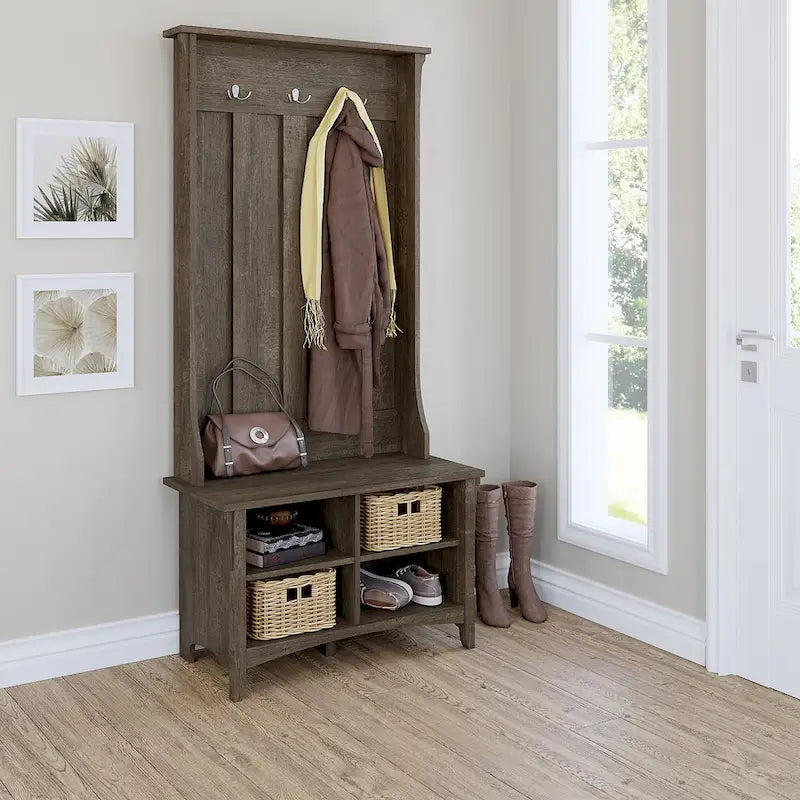 Porte-manteau d'entrée avec banc à chaussures