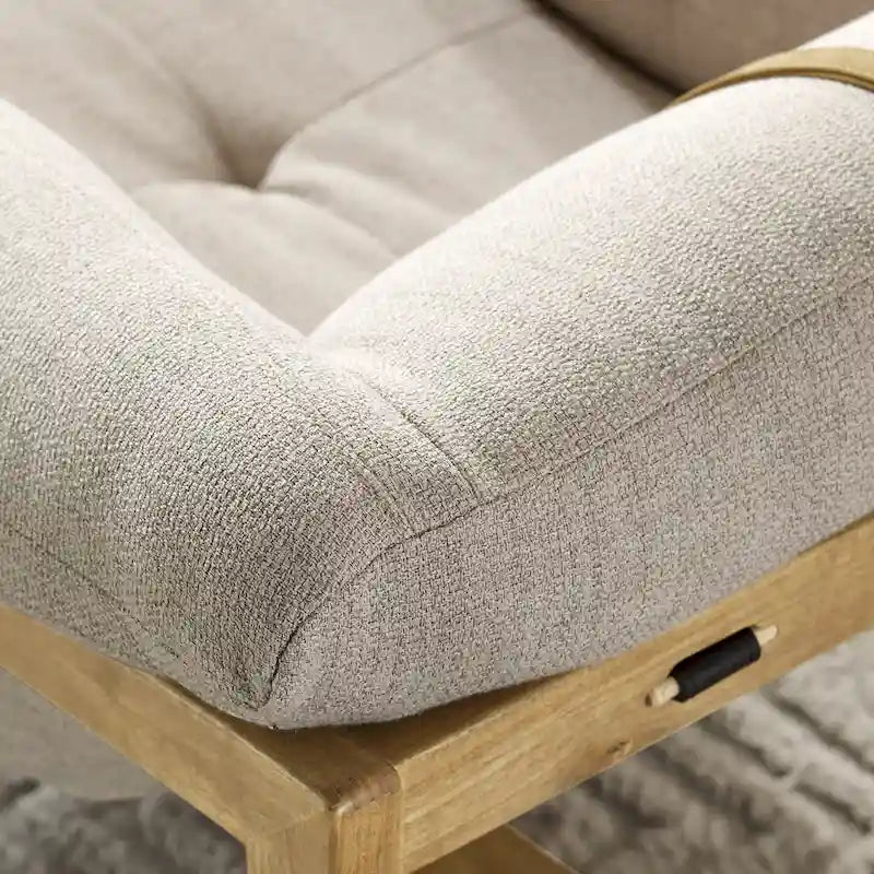 Chaise avec accents en cuir