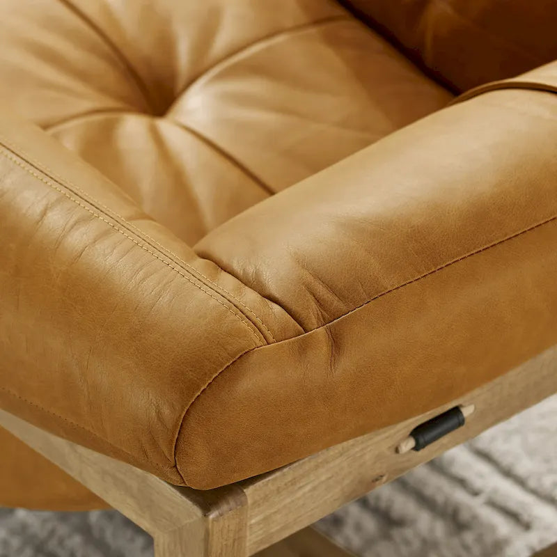 Chaise avec accents en cuir